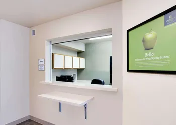 WoodSpring Suites Cincinnati Fairfield hotel thumbnail 2