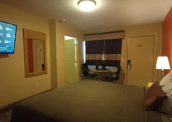 Lakeview Inn Lucerne hotel thumbnail 4