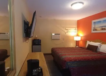 Lakeview Inn Lucerne hotel thumbnail 8