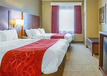 Comfort Suites hotel thumbnail 5