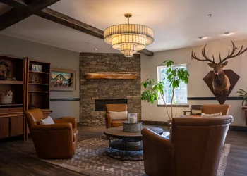 Blue Elk Inn hotel thumbnail 3