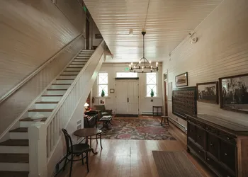 Colorado Chautauqua hotel thumbnail 3
