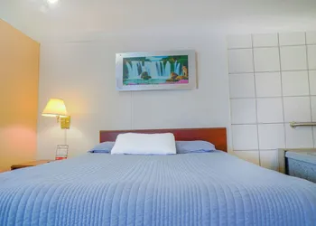 Bay Motel By OYO Bay City hotel thumbnail 8