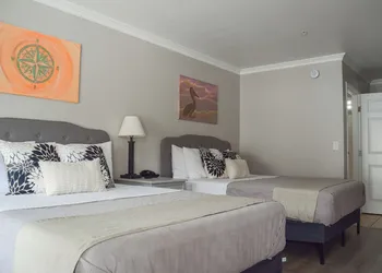 Dune Surfer Inn hotel thumbnail 6