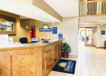 Days Inn & Suites by Wyndham Cuba hotel thumbnail 6
