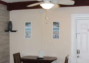 Schooner Hotel hotel thumbnail 4