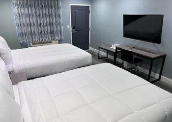 Surf City Inn and Suites hotel thumbnail 6