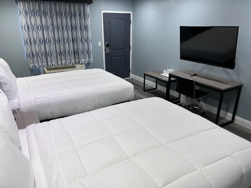 Surf City Inn and Suites hotel detail image 6