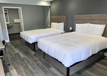 Surf City Inn and Suites hotel thumbnail 8