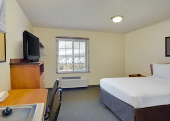 WoodSpring Suites Raleigh Northeast Wake Forest hotel thumbnail 8