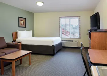WoodSpring Suites Richmond West I-64 hotel thumbnail 8