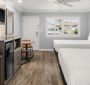 Lone Oak Lodge hotel detail image 5
