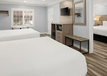 Lone Oak Lodge hotel thumbnail 7