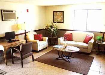 The Lodge at Pensacola hotel thumbnail 4
