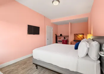 The Iris Motel hotel thumbnail 3