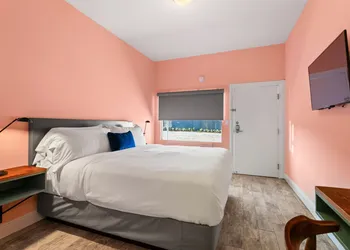 The Iris Motel hotel thumbnail 6
