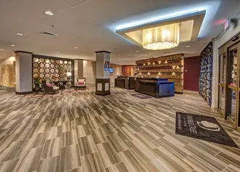 DoubleTree by Hilton Hotel Decatur Riverfront hotel thumbnail 2