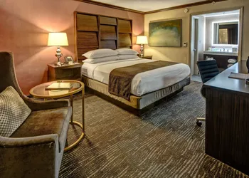 DoubleTree by Hilton Hotel Decatur Riverfront hotel thumbnail 4