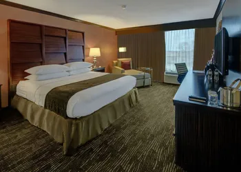 DoubleTree by Hilton Hotel Decatur Riverfront hotel thumbnail 8