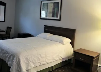 Bluewater Motel hotel thumbnail 3