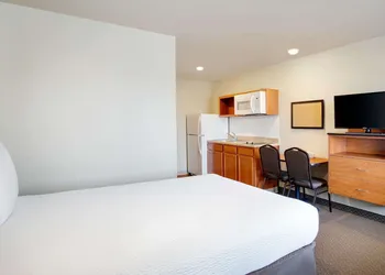 WoodSpring Suites Chesapeake - Norfolk Greenbrier hotel thumbnail 8