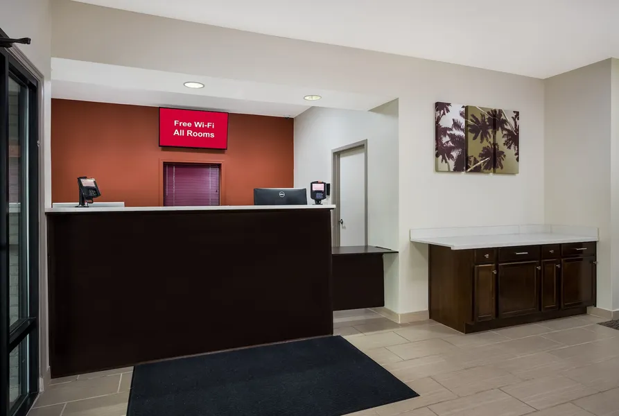 Red Roof Inn & Suites Thomasville hotel detail image 2