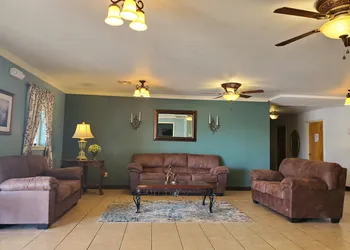 Candlelight Inn & Suites Hwy 69 near McAlester hotel thumbnail 2