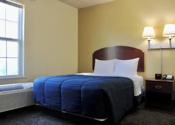 Candlelight Inn & Suites Hwy 69 near McAlester hotel thumbnail 6