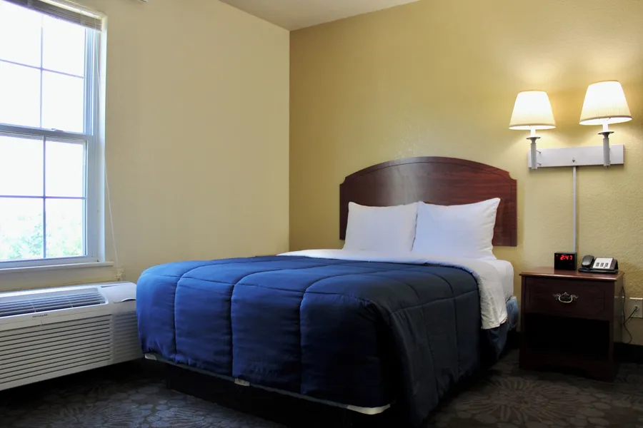 Candlelight Inn & Suites Hwy 69 near McAlester hotel detail image 6