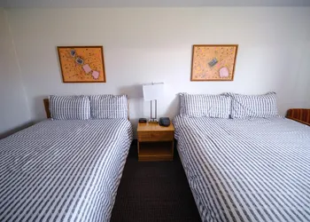 Westwood Inn & Suites hotel thumbnail 6
