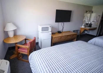 Westwood Inn & Suites hotel thumbnail 8