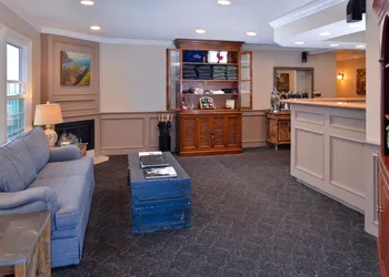 Sand Pebbles Inn hotel thumbnail 4