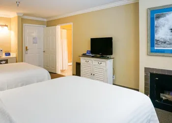 Sand Pebbles Inn hotel thumbnail 7