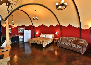 Kenai Peninsula Suites hotel thumbnail 2