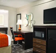 Dover Inn & Suites hotel detail image 3