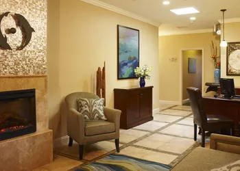 Blue Dolphin Inn hotel thumbnail 3