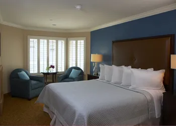 Blue Dolphin Inn hotel thumbnail 6