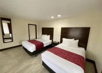 Roswell Inn hotel thumbnail 8