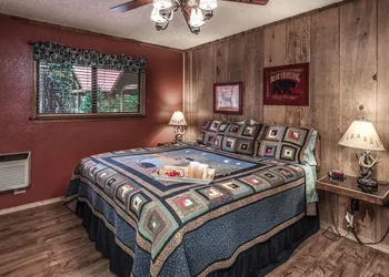 Shadow Mountain Lodge and Cabins hotel thumbnail 7
