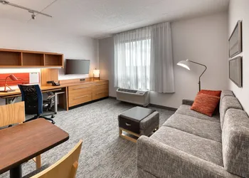 TownePlace Suites by Marriott Belleville hotel thumbnail 4