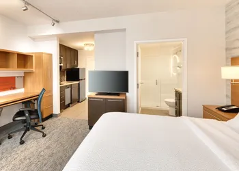 TownePlace Suites by Marriott Belleville hotel thumbnail 5