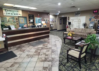 Discovery Inn hotel thumbnail 3