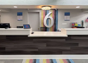 Motel 6 Tallahassee, FL – North Monroe hotel thumbnail 3