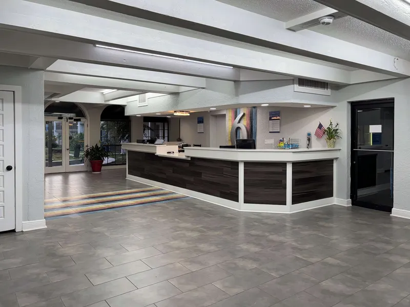 Motel 6 Tallahassee, FL – North Monroe hotel detail image 2