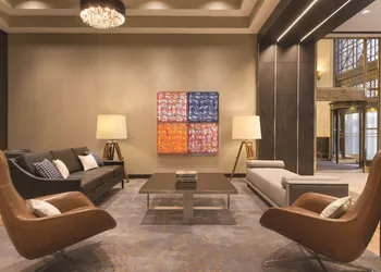 Embassy Suites By Hilton Pittsburgh Downtown hotel thumbnail 6