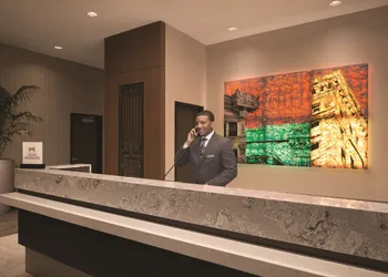 Embassy Suites By Hilton Pittsburgh Downtown hotel thumbnail 7