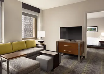 Embassy Suites By Hilton Pittsburgh Downtown hotel thumbnail 8