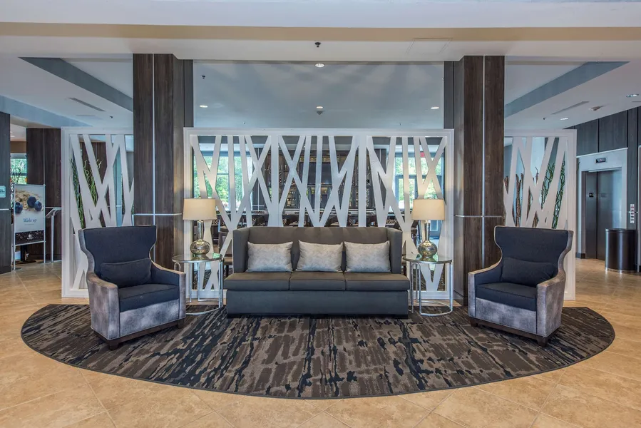 DoubleTree by Hilton North Charleston - Convention Center hotel detail image 2