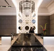 LondonHouse Chicago, Curio Collection by Hilton hotel detail image 5