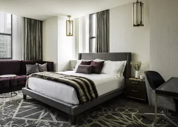 LondonHouse Chicago, Curio Collection by Hilton hotel thumbnail 7